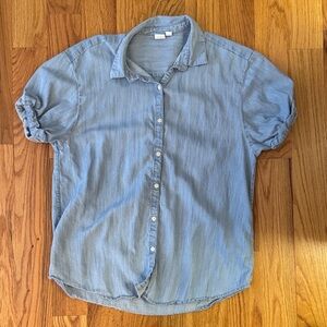 Women’s Gap Light Blue Casual Shirt